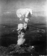 Atomic_cloud_over_Hiroshima_(c)National Archives and Records Administration.jpg